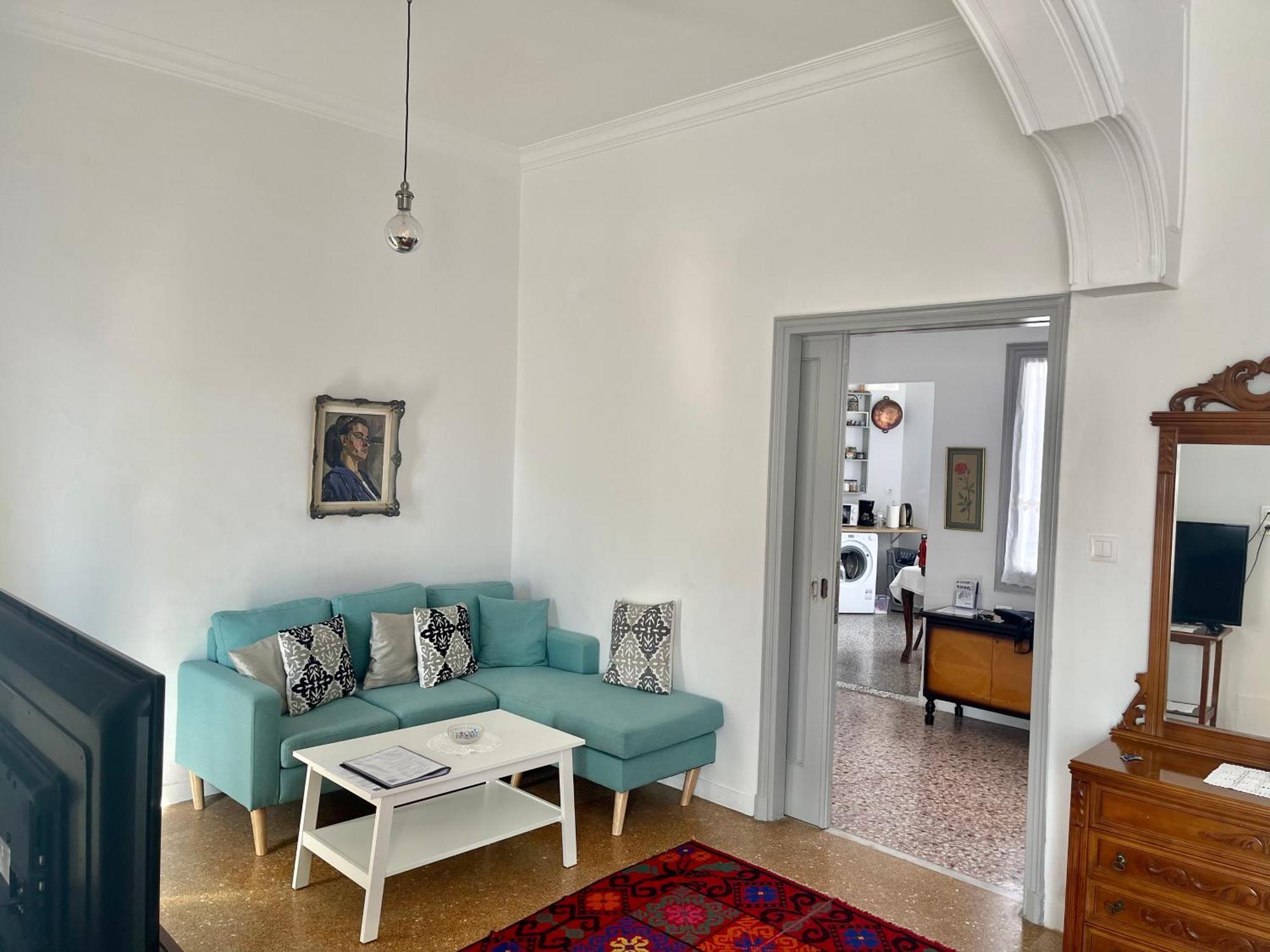 אתונה A Litte Taste Of Home Guest House מראה חיצוני תמונה