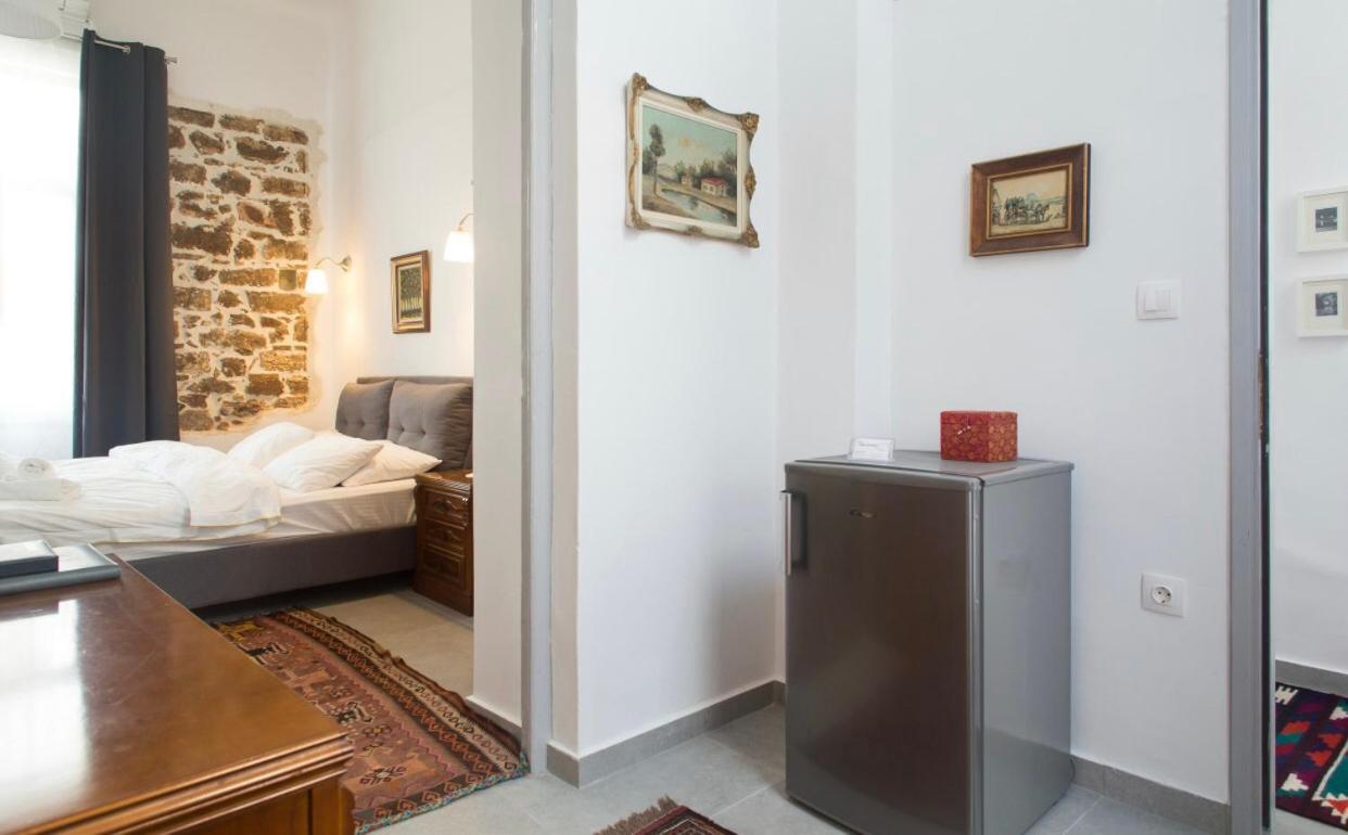 אתונה A Litte Taste Of Home Guest House מראה חיצוני תמונה