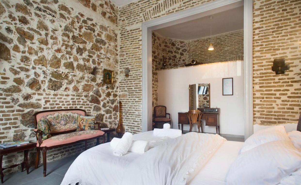 אתונה A Litte Taste Of Home Guest House מראה חיצוני תמונה