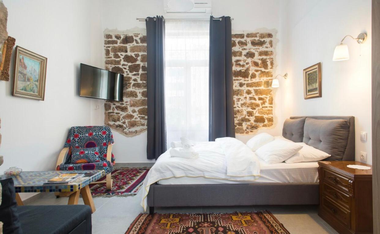 אתונה A Litte Taste Of Home Guest House מראה חיצוני תמונה