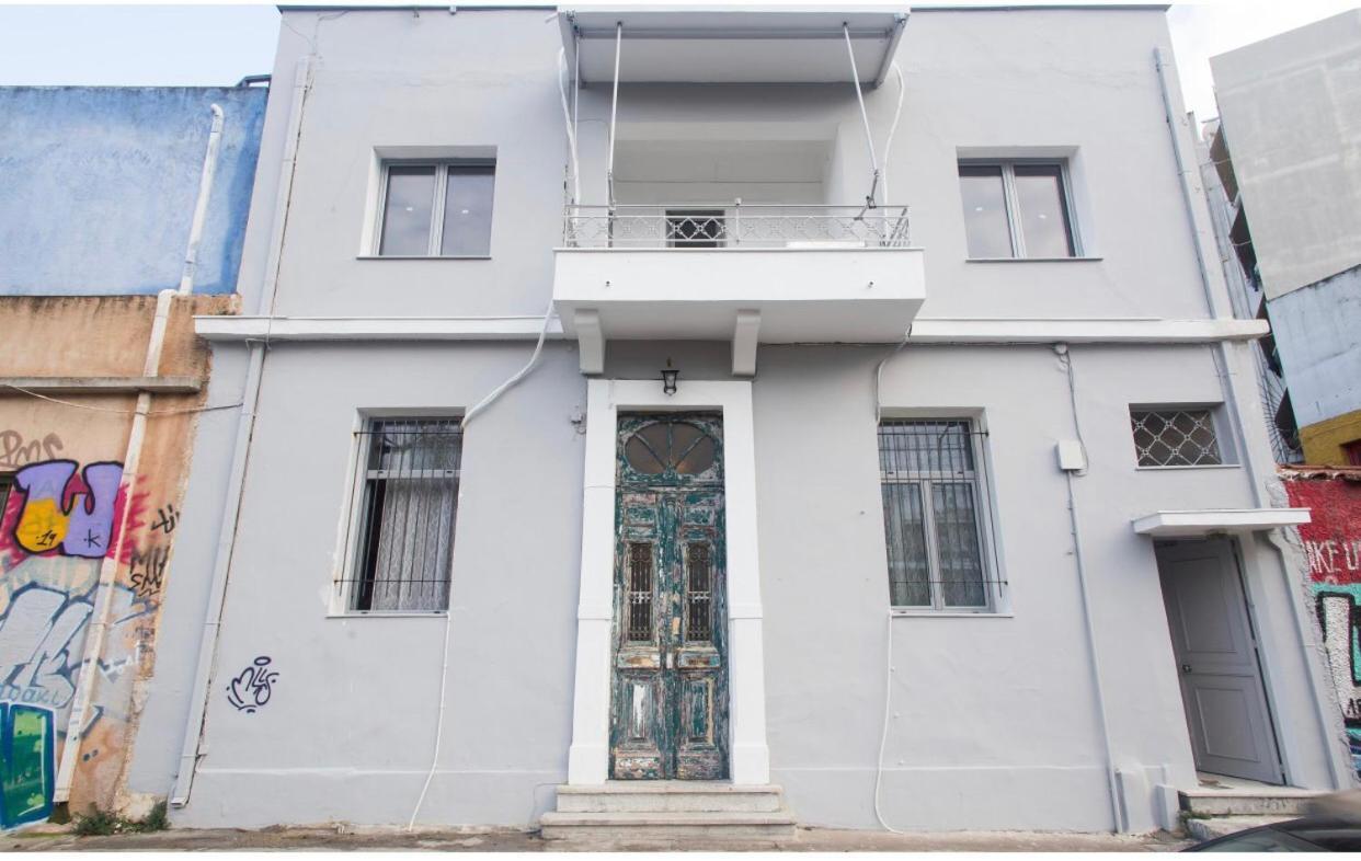 אתונה A Litte Taste Of Home Guest House מראה חיצוני תמונה